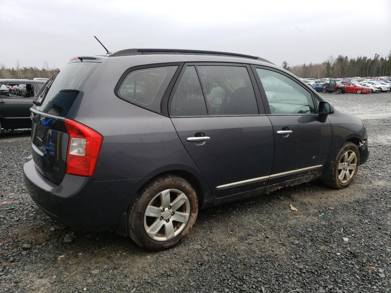 KNAFG525X87217373 2008 Kia Rondo Base