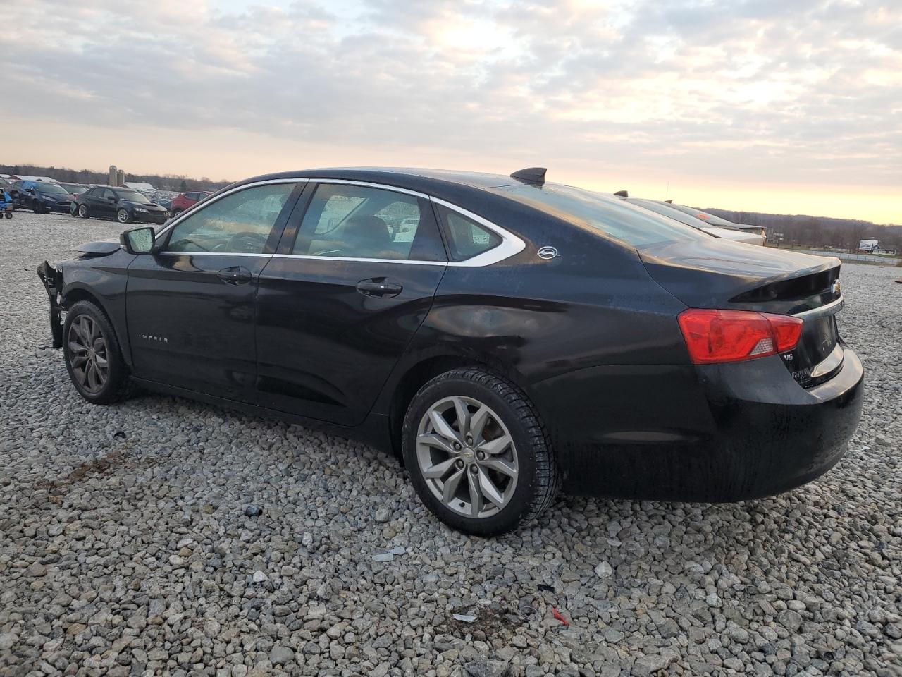 2018 Chevrolet Impala Lt vin: 2G1105S33J9112106