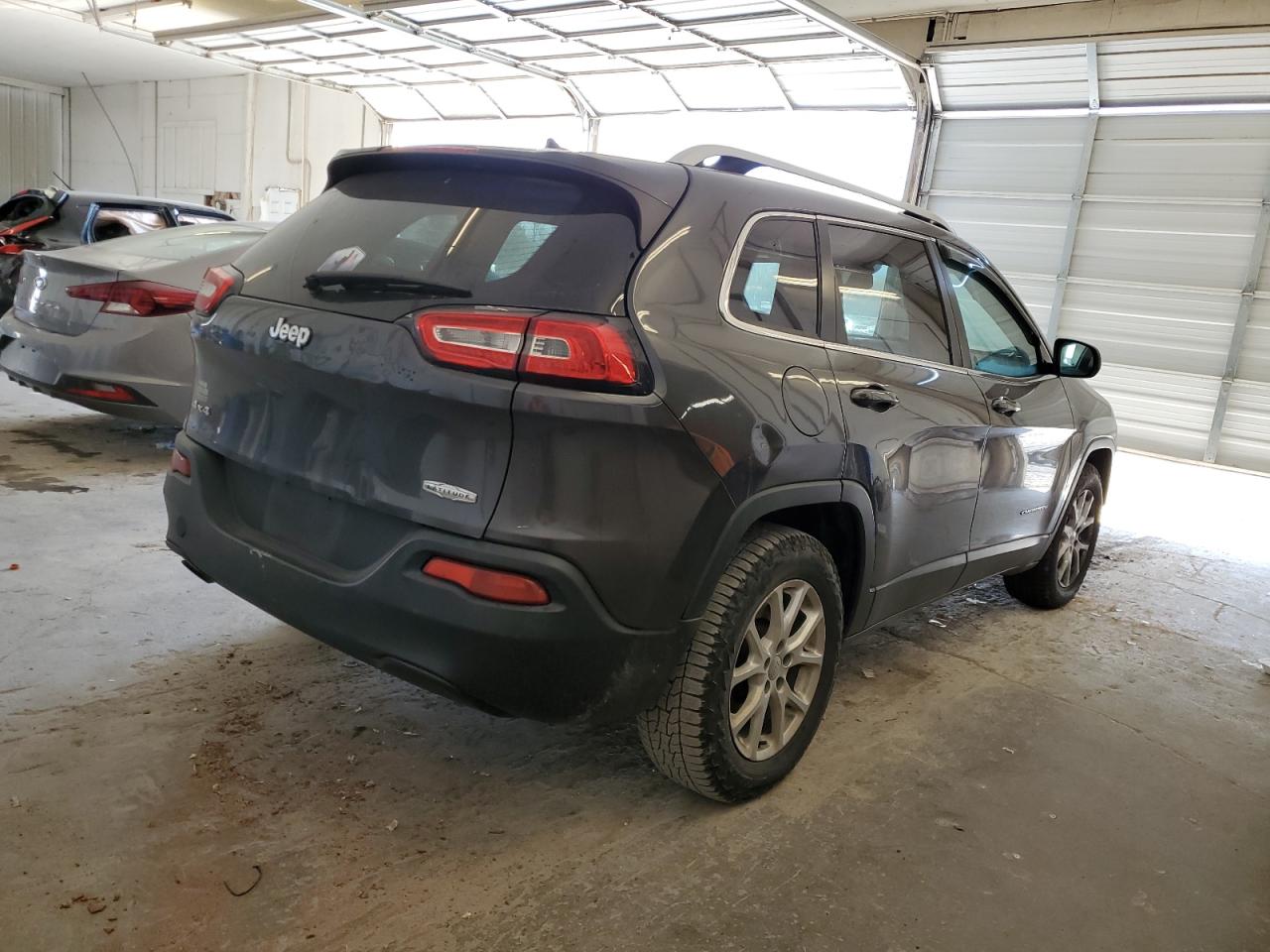 2014 Jeep Cherokee Latitude vin: 1C4PJMCB8EW274969