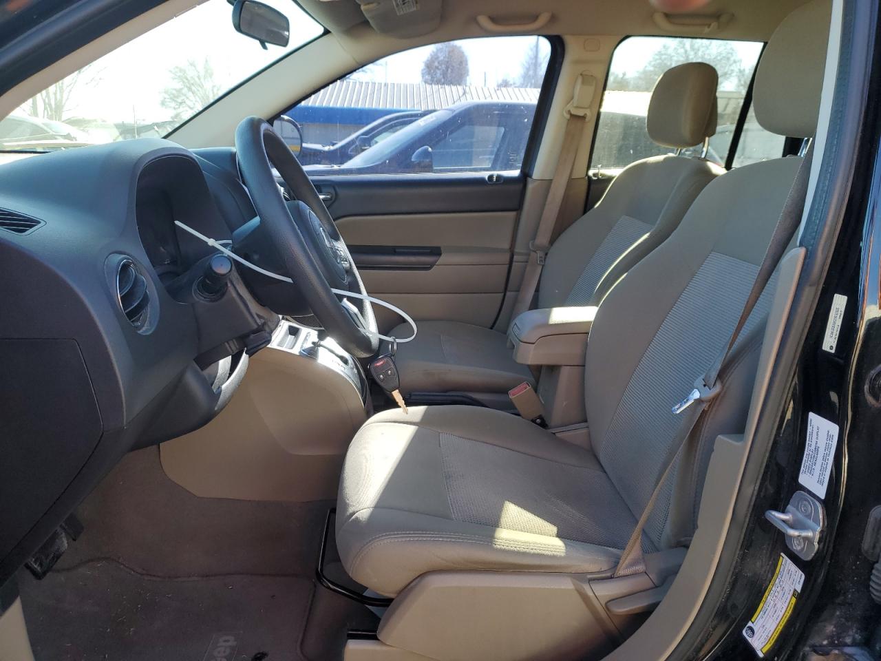 1C4NJCBA8CD610395 2012 Jeep Compass Sport