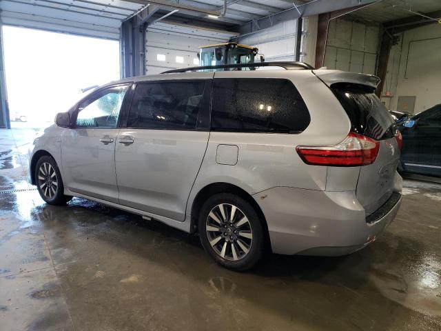 5TDJZ3DCXJS198049 | 2018 TOYOTA SIENNA LE