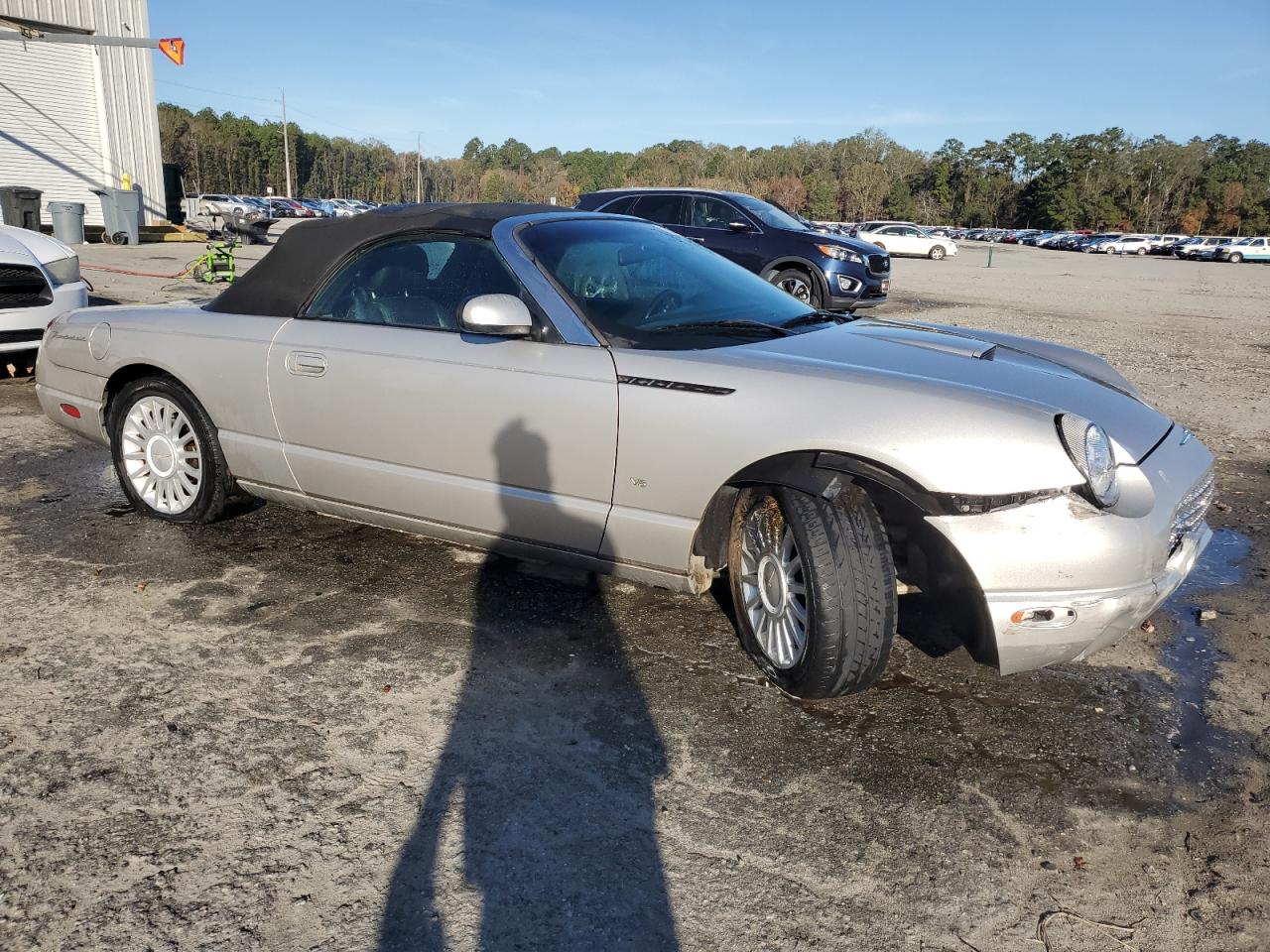 1fahp60a74y100989 1FAHP60A74Y100989 2004 Ford Thunderbird