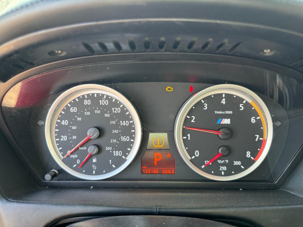 5ymgz0c5xblk13817 5YMGZ0C5XBLK13817 2011 BMW X6 M