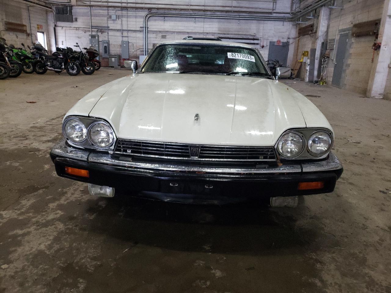 sajna5841kc150113 SAJNA5841KC150113 1989 Jaguar Xjs