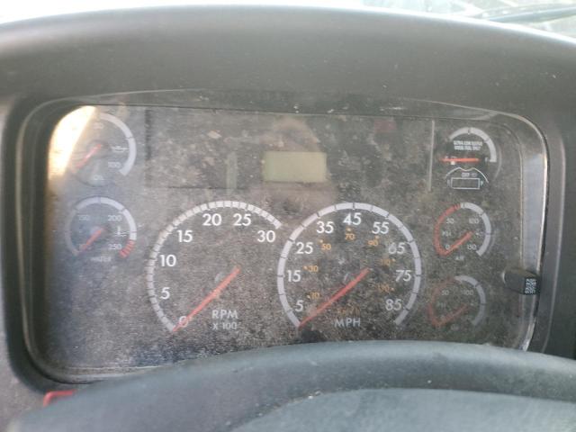 2011 FREIGHTLINER M2 106 MED #2235015099