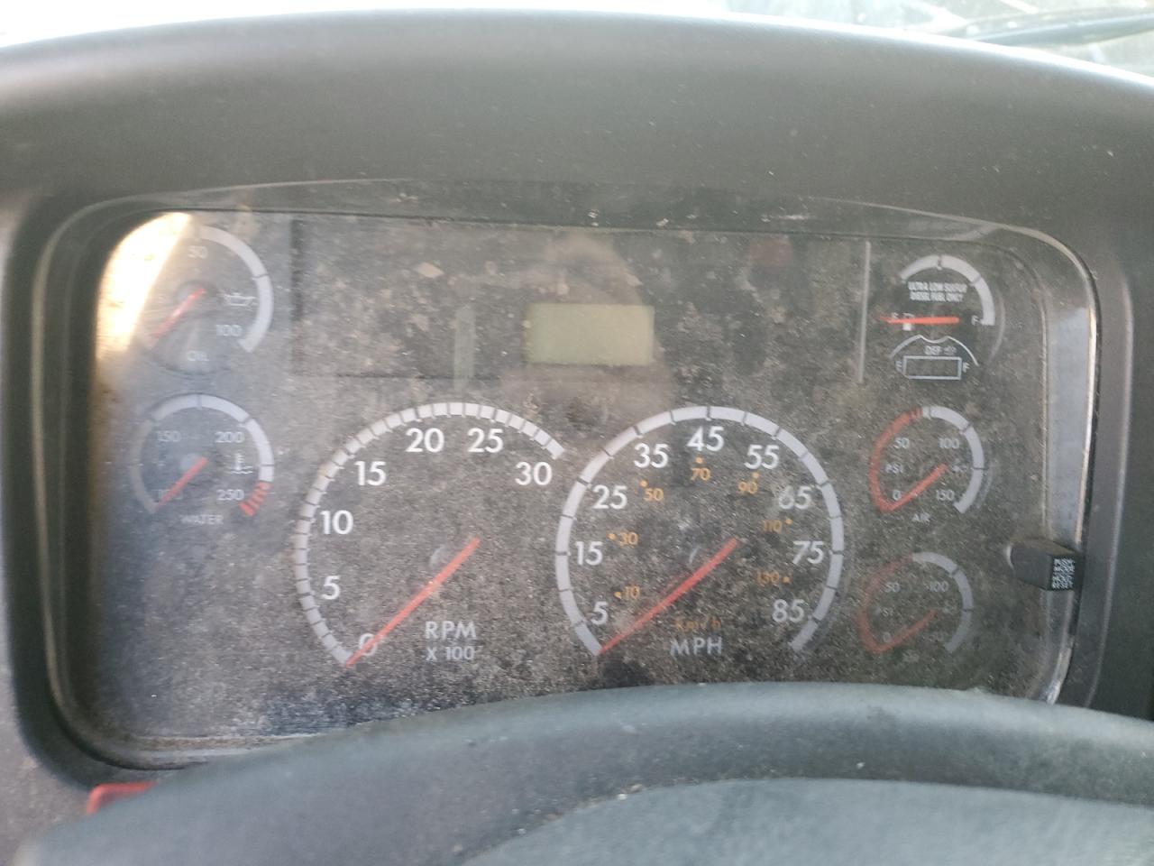 Lot #2235015099 2011 FREIGHTLINER M2 106 MED