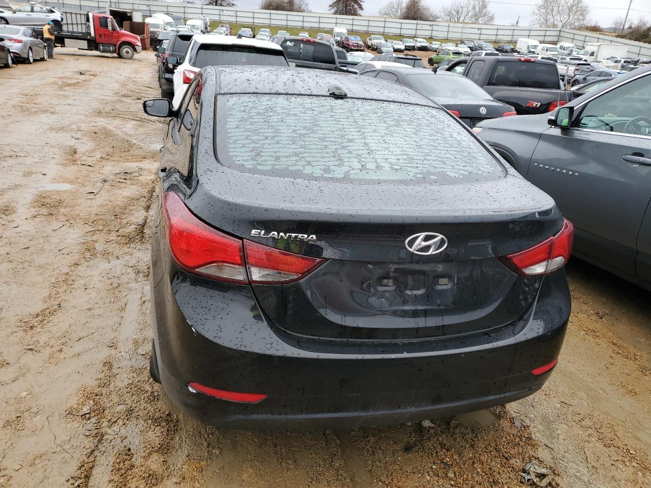 5NPDH4AE2GH711319 2016 Hyundai Elantra Se