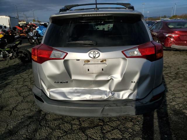 2T3WFREV8FW143560 | 2015 TOYOTA RAV4 XLE