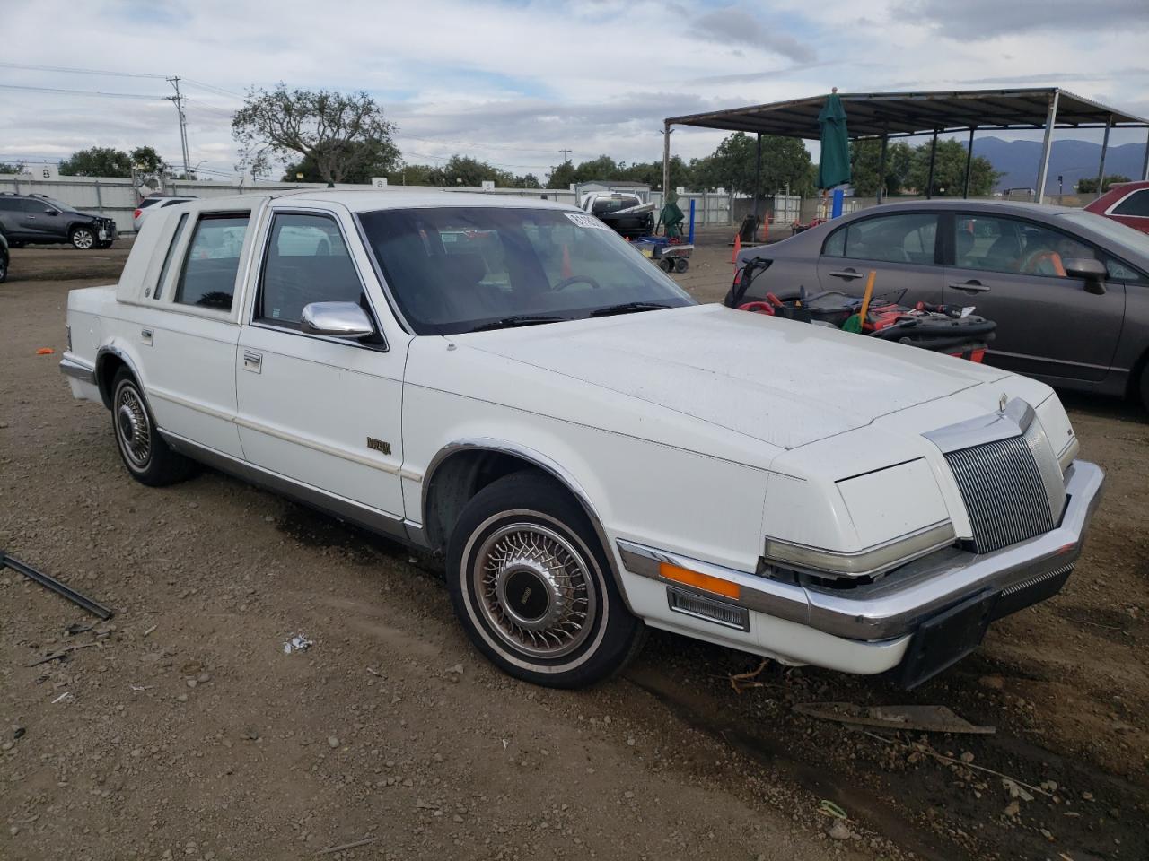 1C3XY56L2MD276513 1991 Chrysler Imperial