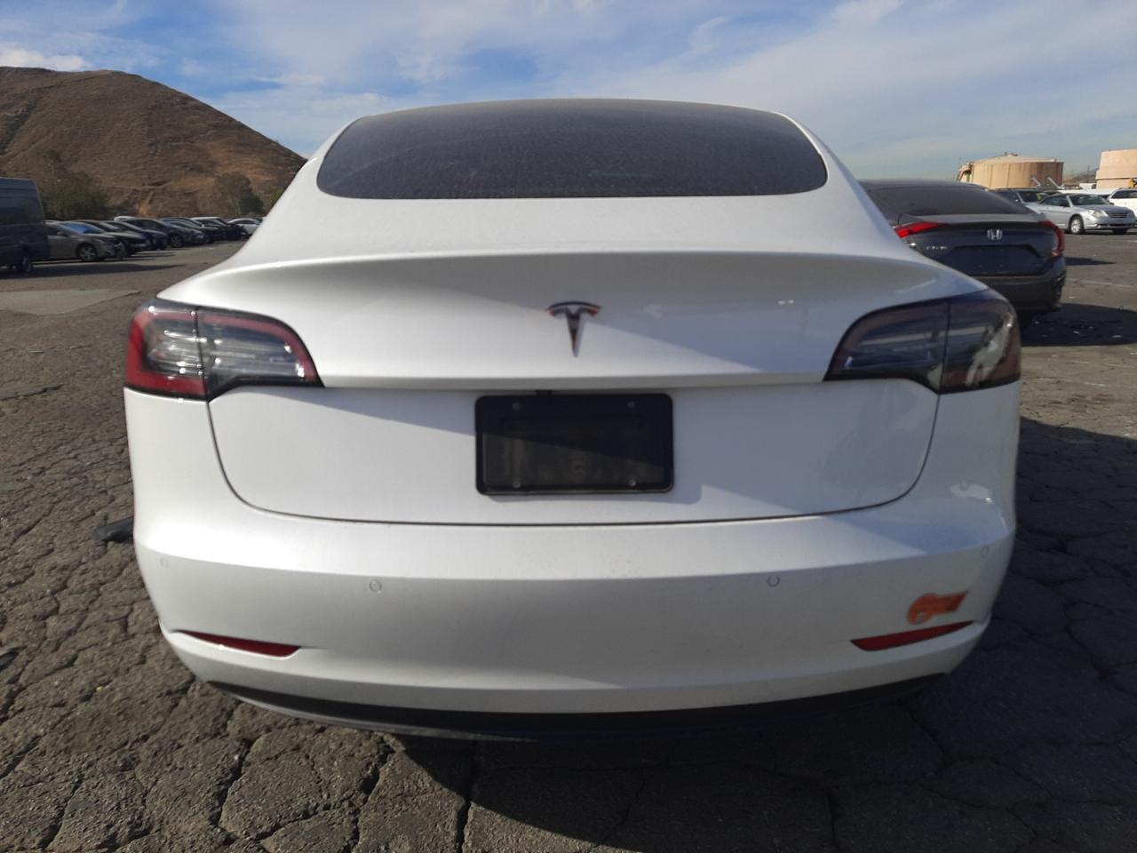 2020 Tesla Model 3 vin: 5YJ3E1EA9LF614640