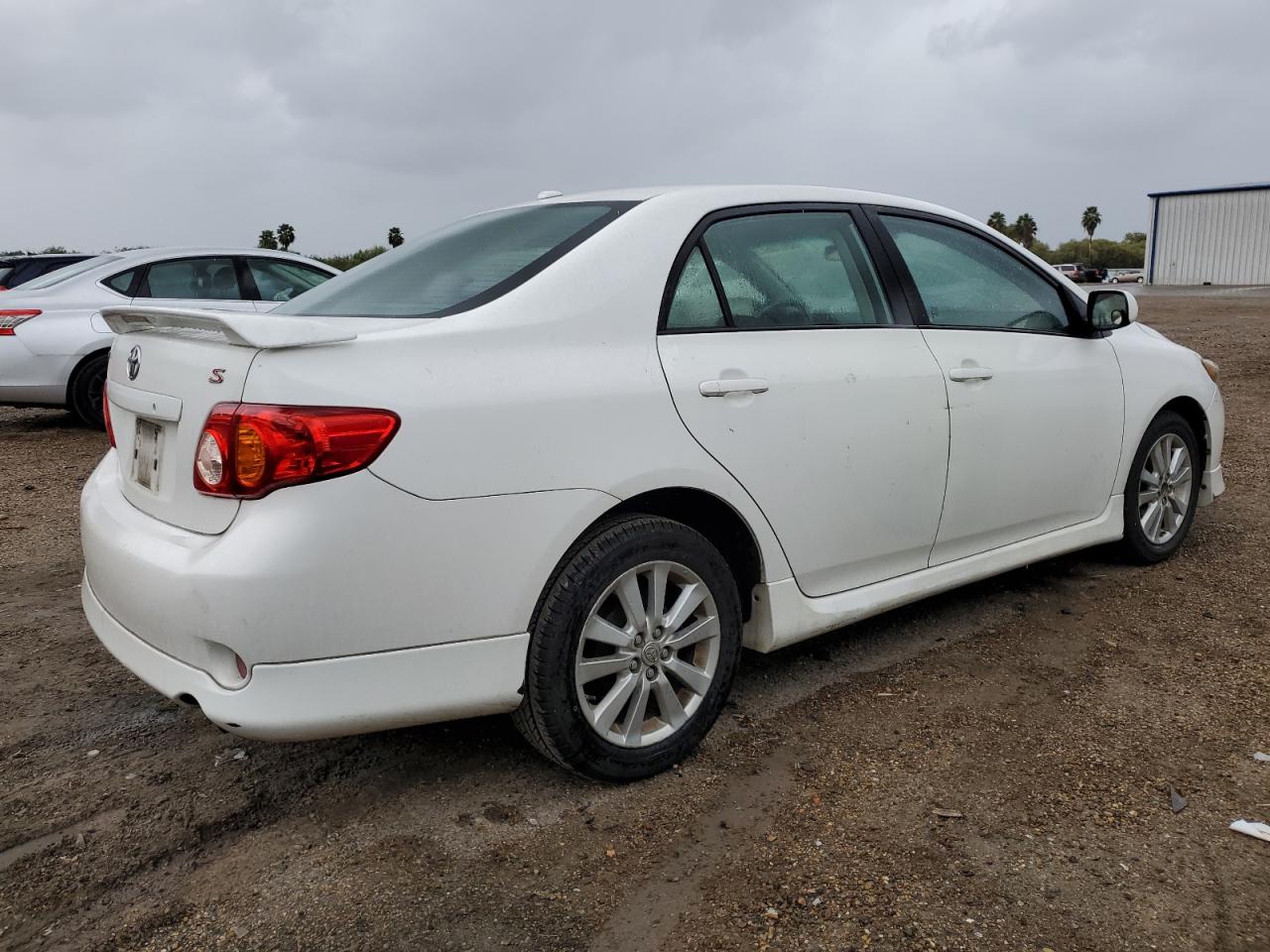 1NXBU4EEXAZ181915 2010 Toyota Corolla Base