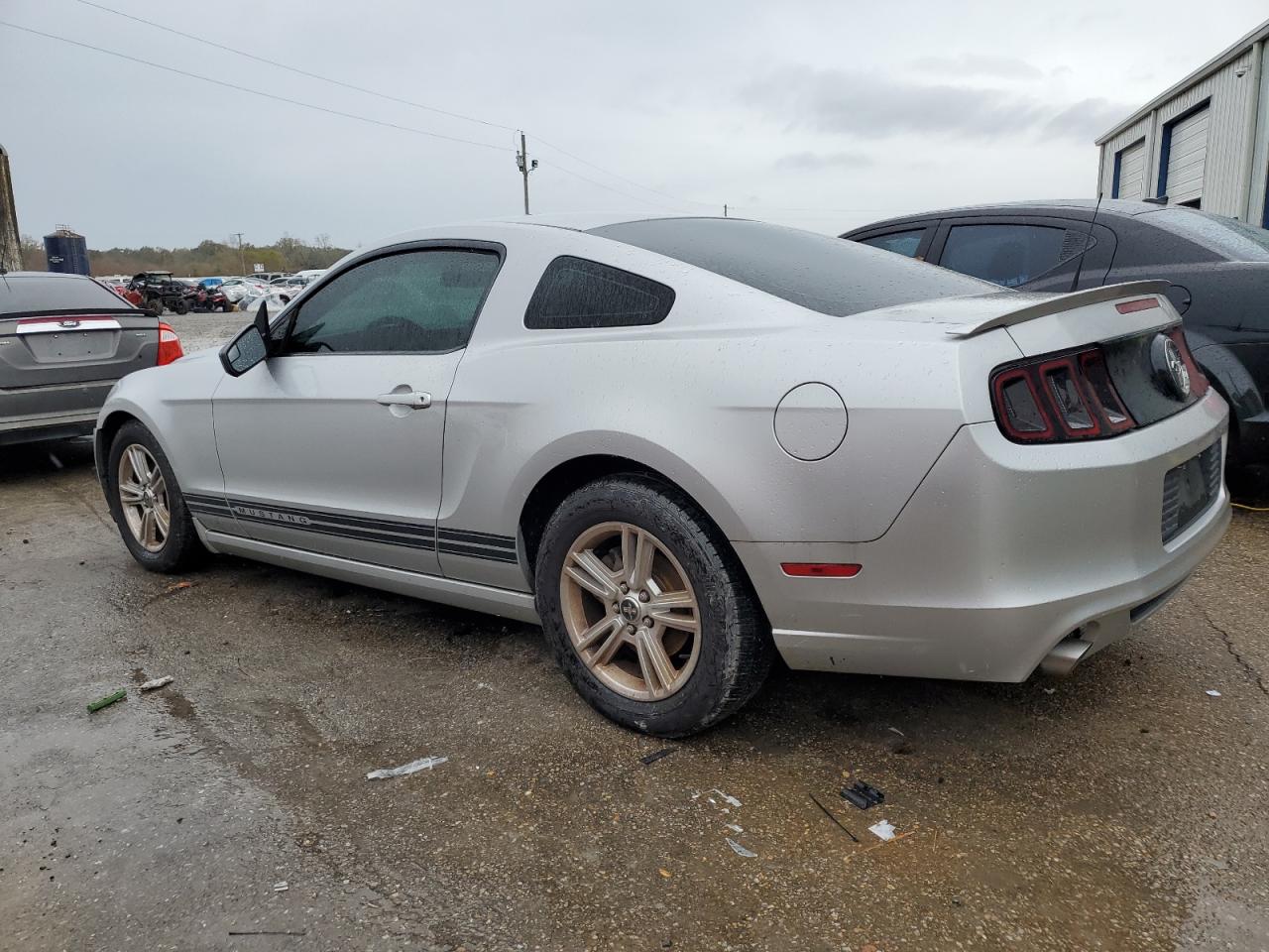 2013 Ford Mustang vin: 1ZVBP8AM0D5220412