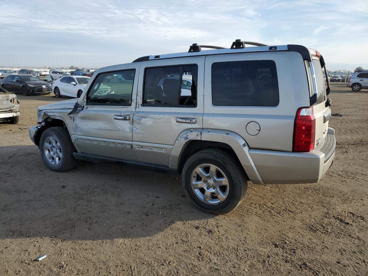 1J8HG68288C202918 2008 Jeep Commander Overland