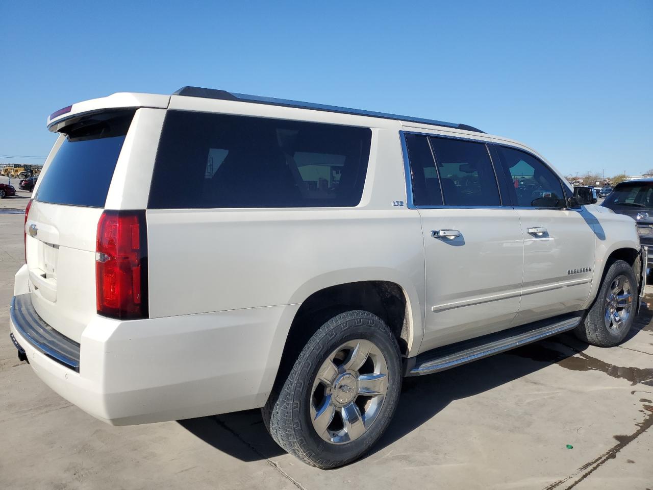 2015 Chevrolet Suburban C1500 Ltz vin: 1GNSCKKC1FR722530