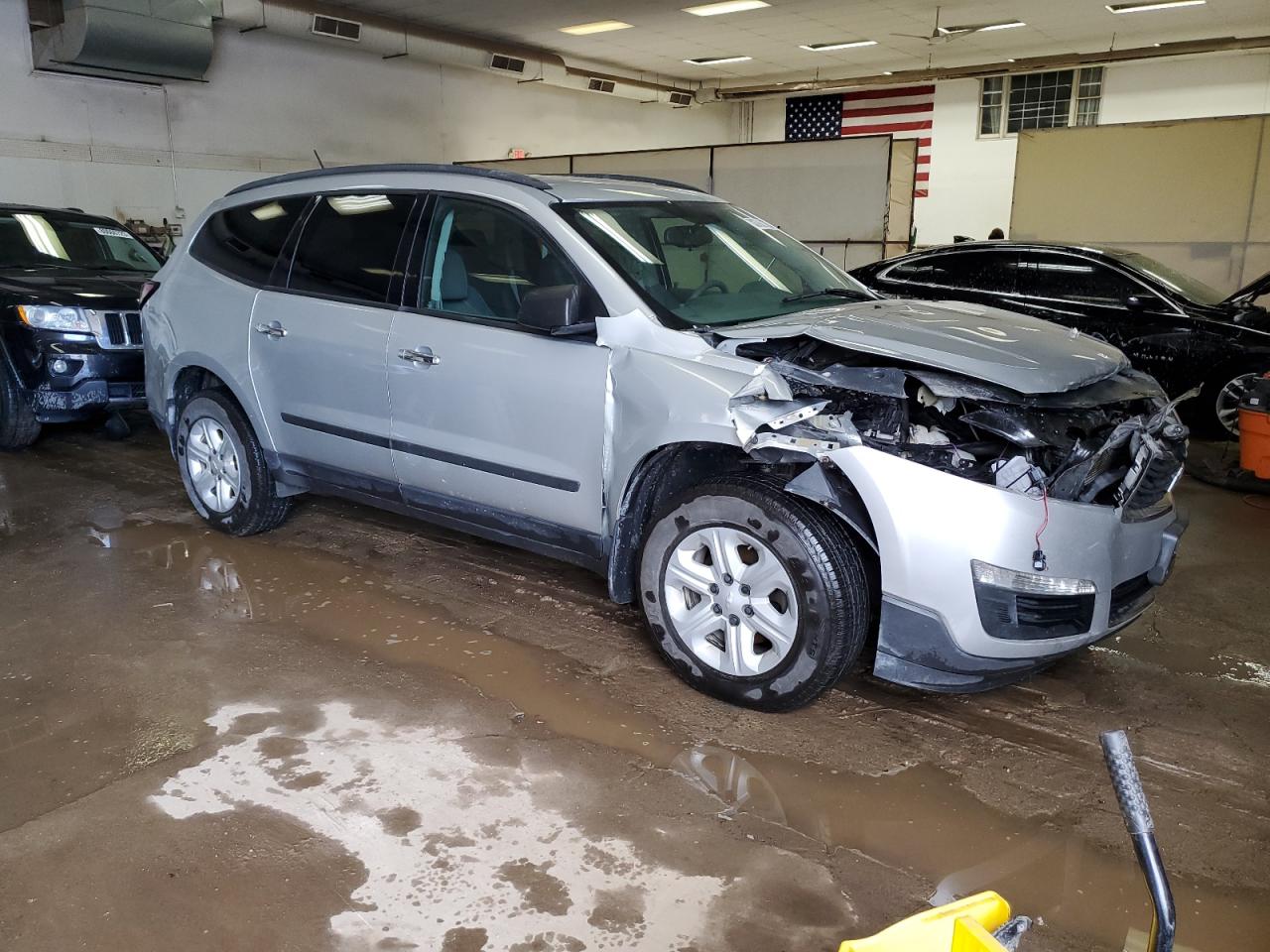 1GNKVFKD8FJ176088 2015 Chevrolet Traverse Ls