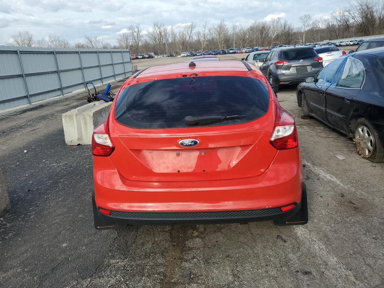 1FADP3K26EL341878 2014 Ford Focus Se