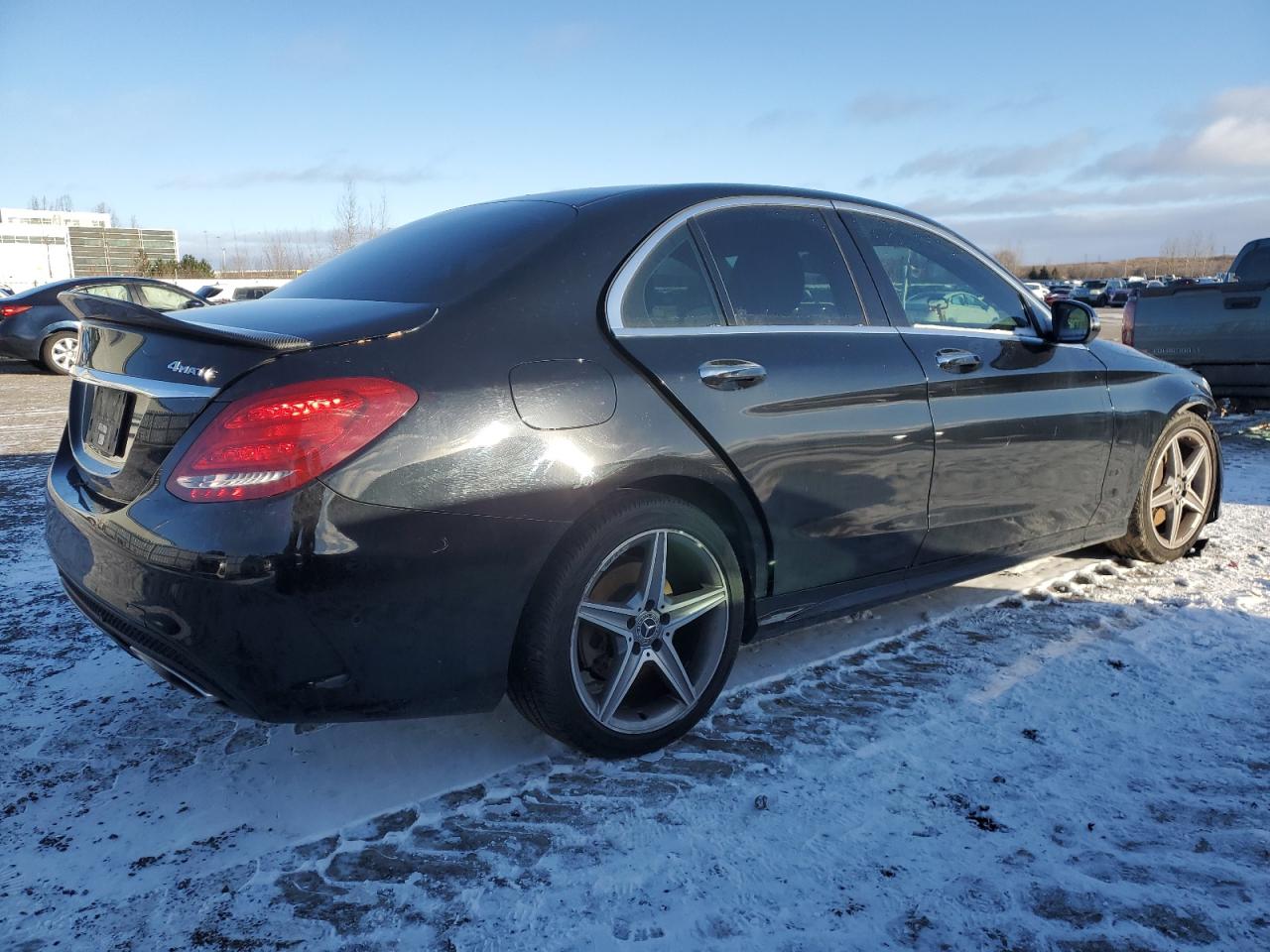 55SWF4KB0HU233824 2017 Mercedes-Benz C 300 4Matic