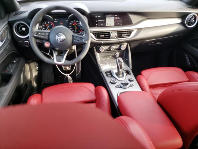 ZASPAKBN0N7D47267 Alfa Romeo Stelvio TI 8