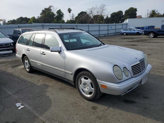 WDBJH65FXXA747184 1999 Mercedes-Benz E 320