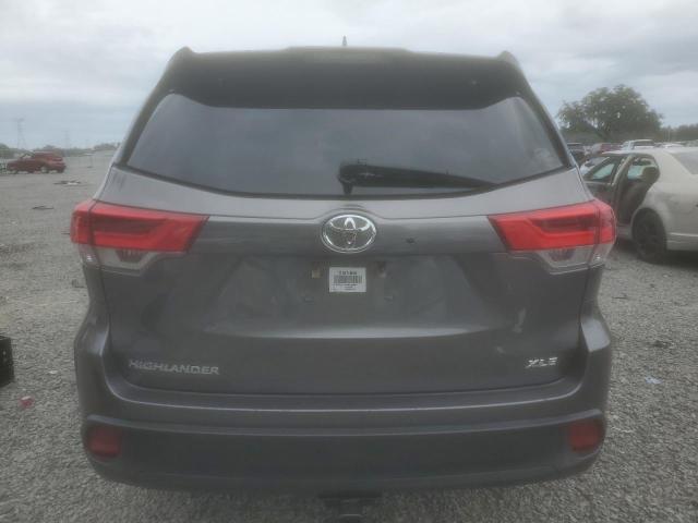 5TDKZRFH8JS542963 | 2018 Toyota highlander se