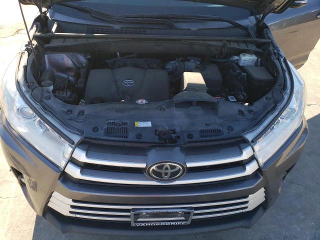 VIN 5TDKZRFH9KS568280 2019 Toyota Highlander, SE no.12