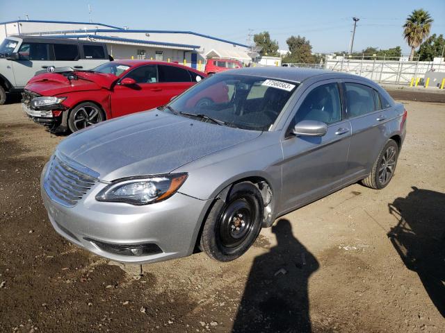 2013 Chrysler 200 Touring