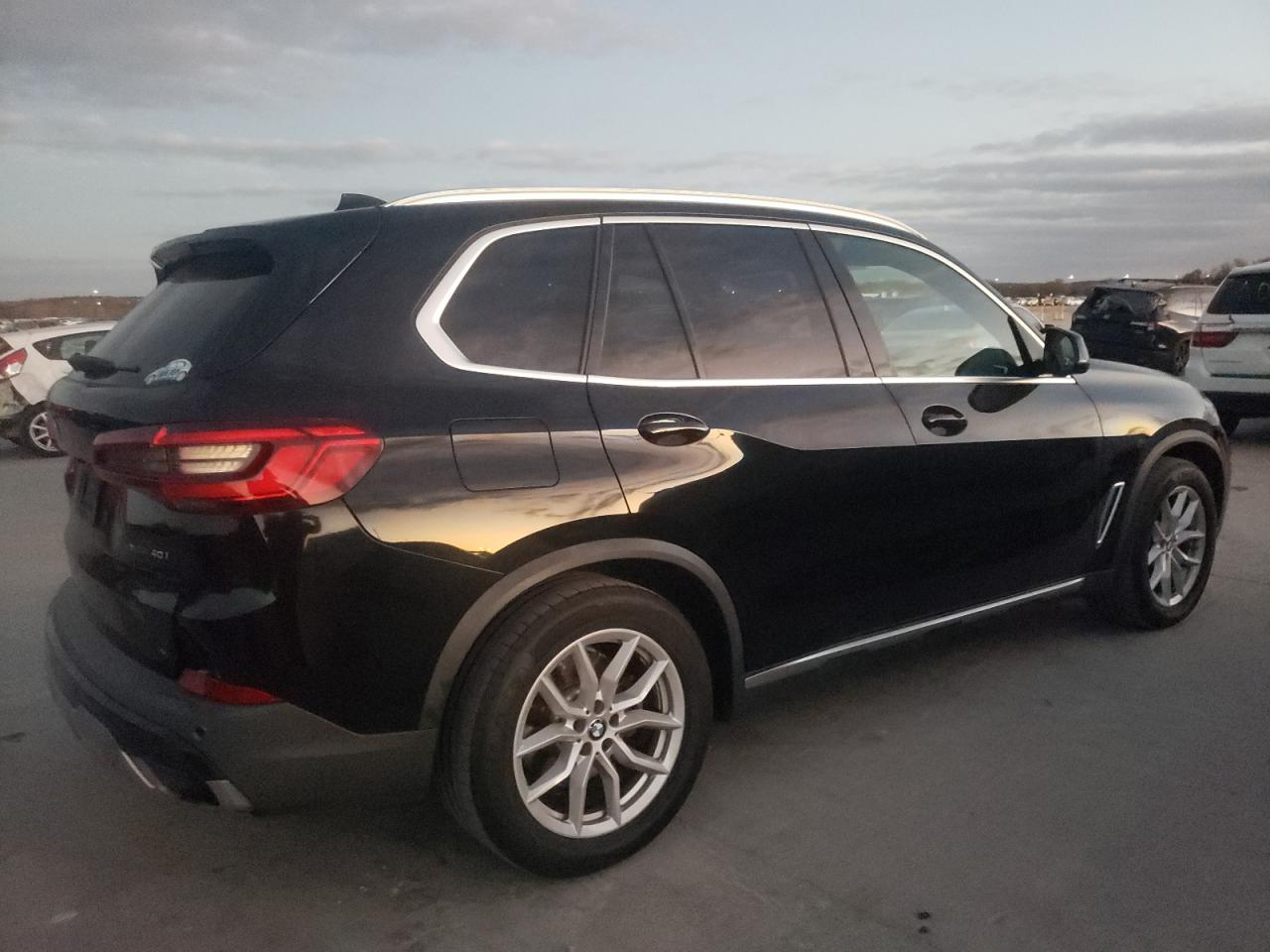 5UXCR6C55KLK80043 2019 BMW X5 xDrive40I