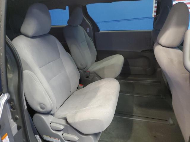 5TDZZ3DC5JS907926 2018 TOYOTA SIENNA, photo no. 11