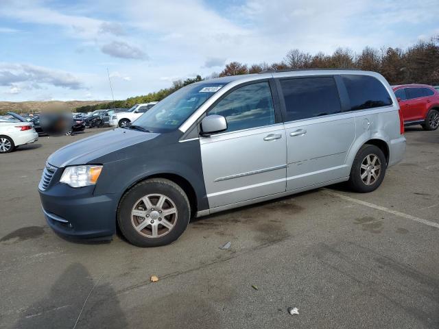 2012 Chrysler Town & Country Touring