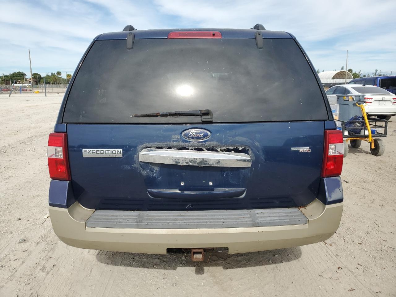 1FMFU17538LA39399 2008 Ford Expedition Eddie Bauer