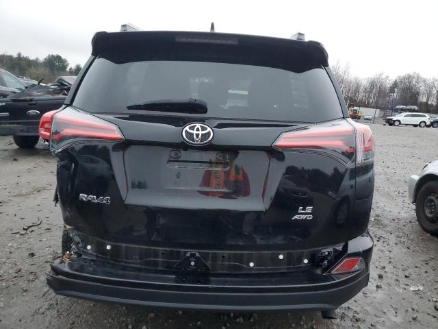 2T3BFREV3JW797695 | 2018 TOYOTA RAV4 LE