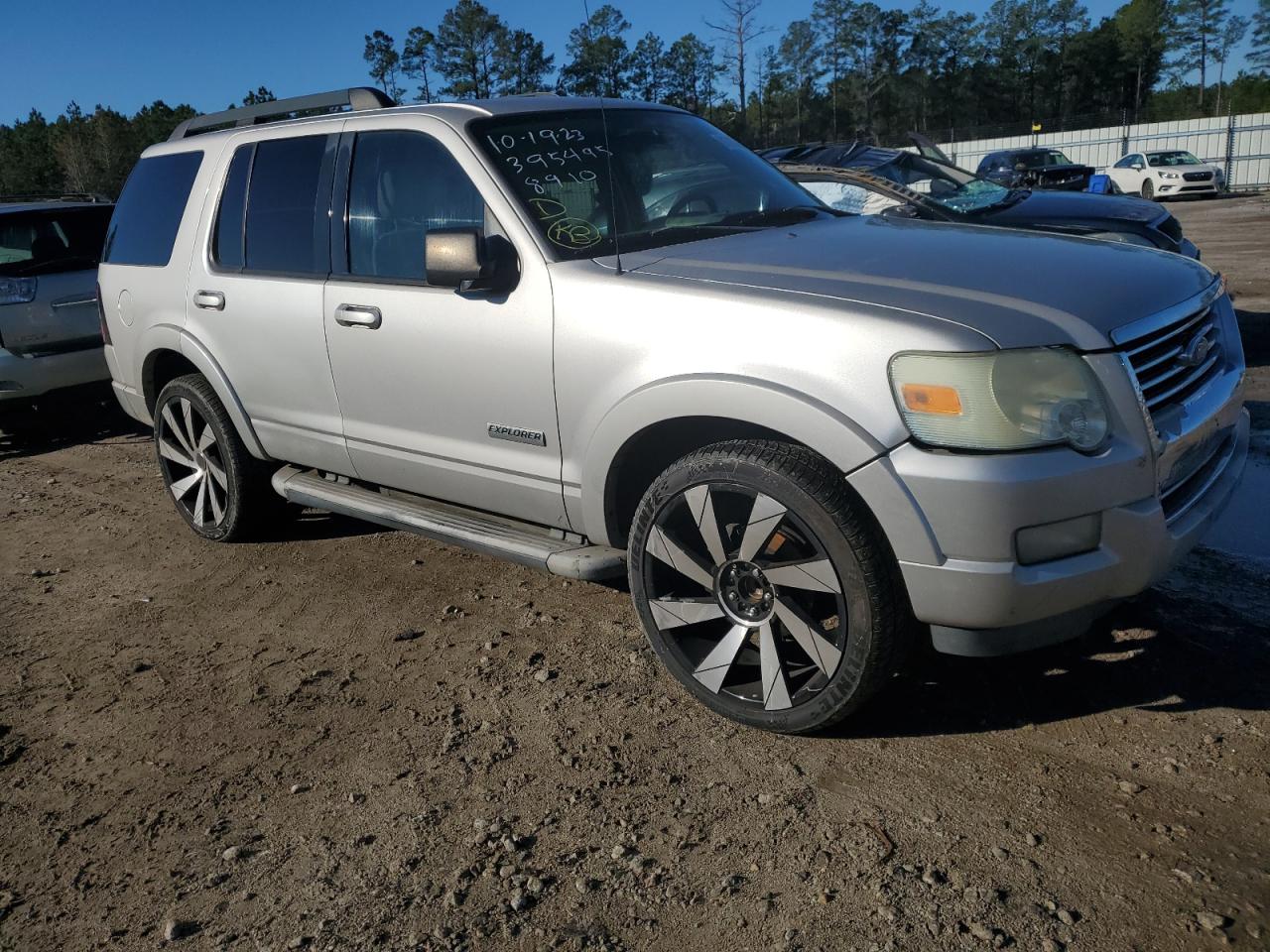 1FMEU63E37UB08910 2007 Ford Explorer Xlt