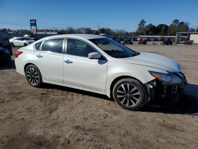 1N4AL3AP3HC130556 | 2017 NISSAN ALTIMA 2.5