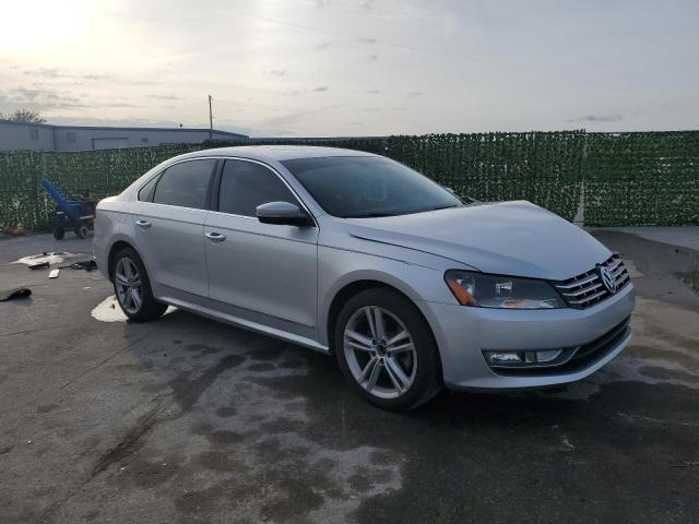 2015 VOLKSWAGEN PASSAT SEL - 1VWCS7A3XFC075205