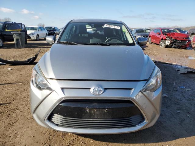 3MYDLBZVXGY140898 2016 Toyota Scion Ia