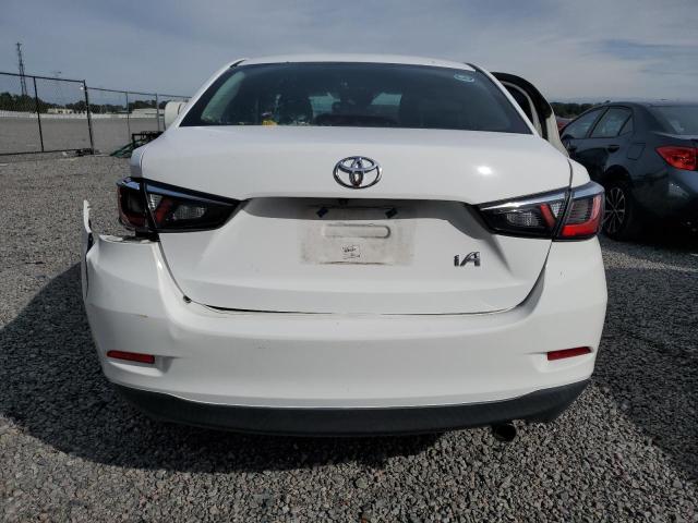 3MYDLBYV4JY333847 | 2018 Toyota yaris ia