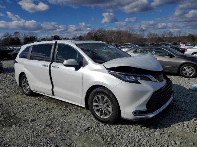 5TDYSKFC4NS060250 | 2022 TOYOTA SIENNA XLE