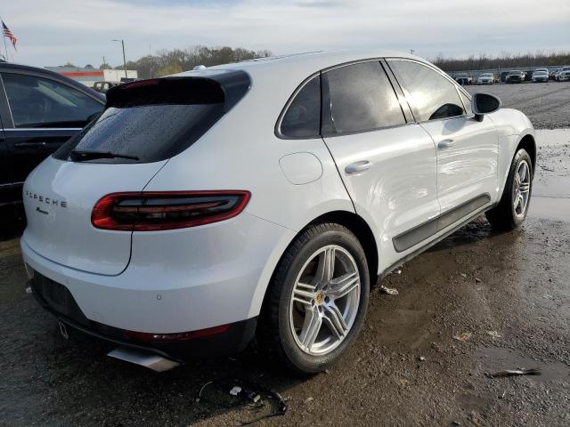 VIN WP1AA2A52HLB00049 2017 Porsche Macan no.3