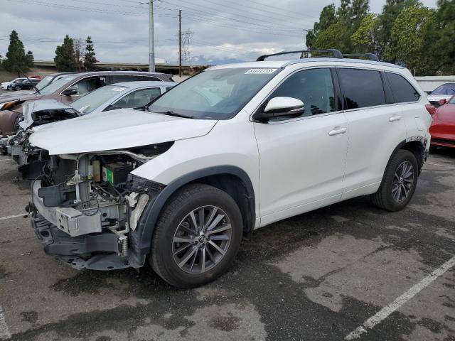 2017 Toyota Highlander SE