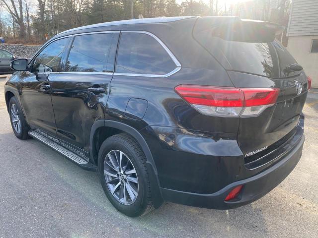 5TDJZRFH2HS390071 2017 Toyota Highlander Se