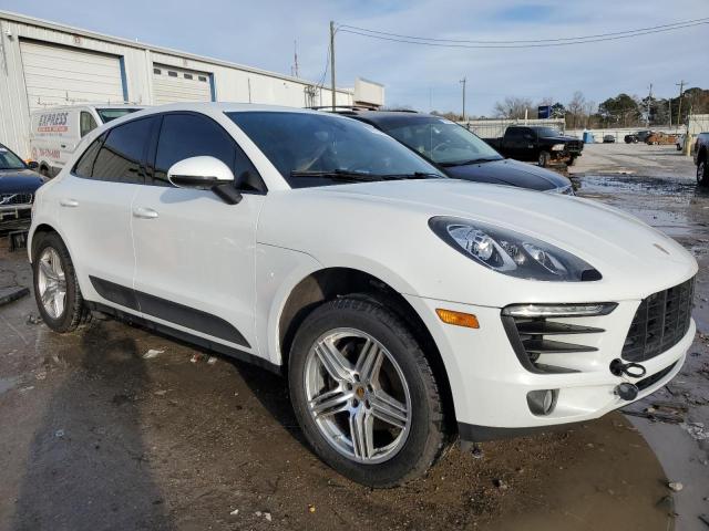 VIN WP1AA2A52HLB00049 2017 Porsche Macan no.4