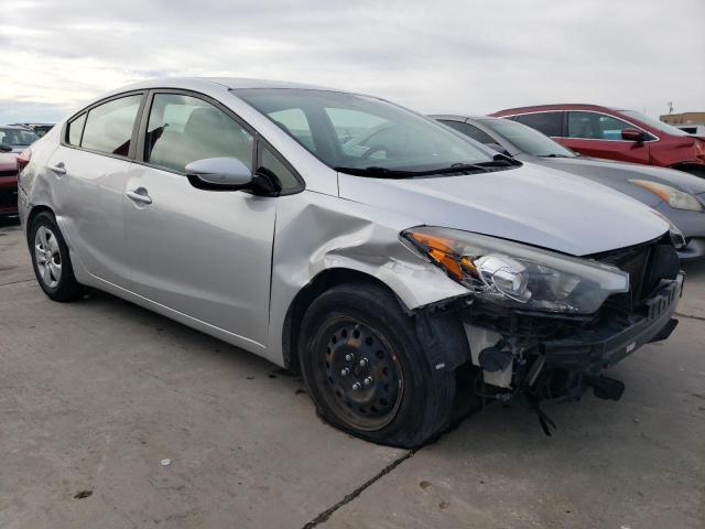 2016 Kia Forte - Image 4