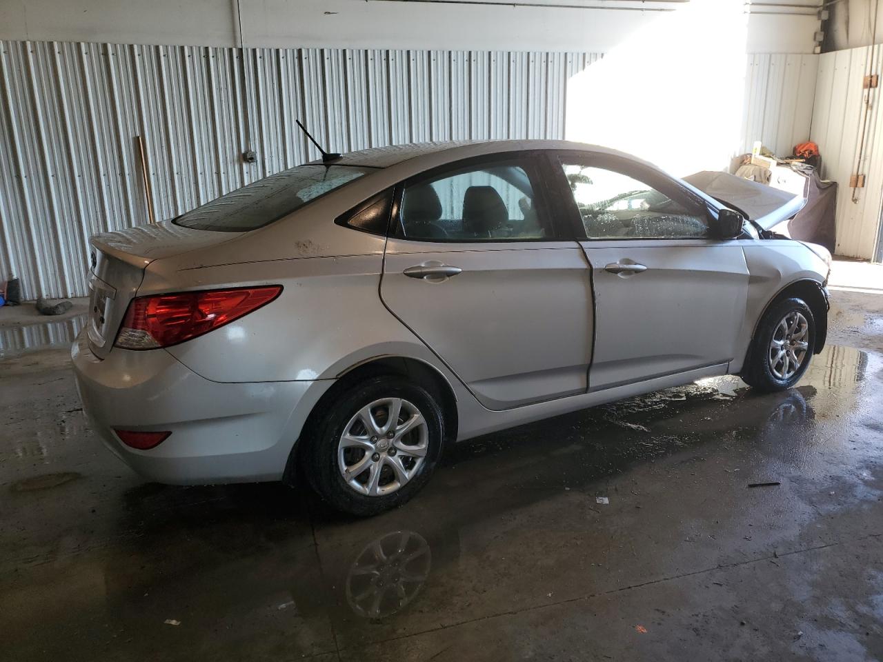 2012 Hyundai Accent Gls vin: KMHCT4AE2CU261631