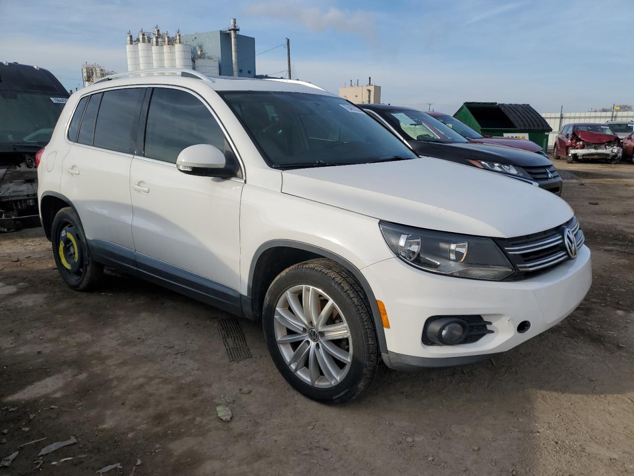 2013 Volkswagen Tiguan S vin: WVGAV3AX2DW614095