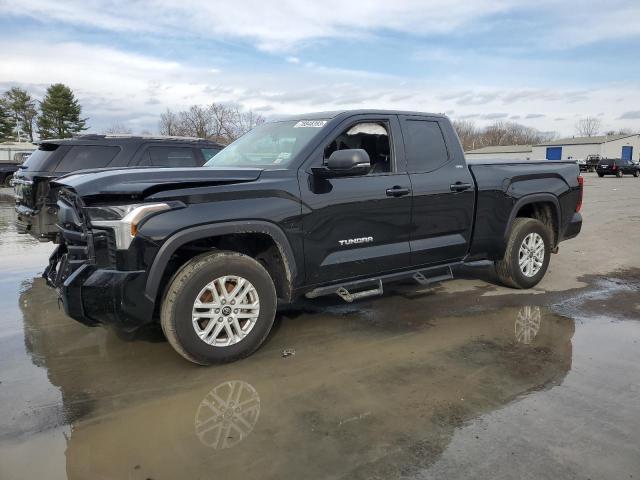  TOYOTA TUNDRA 2022 Чорний