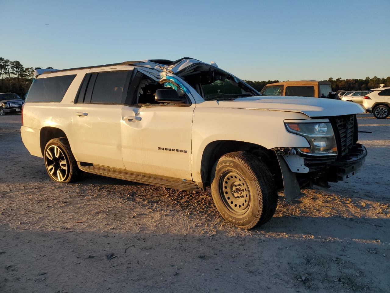 CHEVROLET SUBURBAN C1500 LT