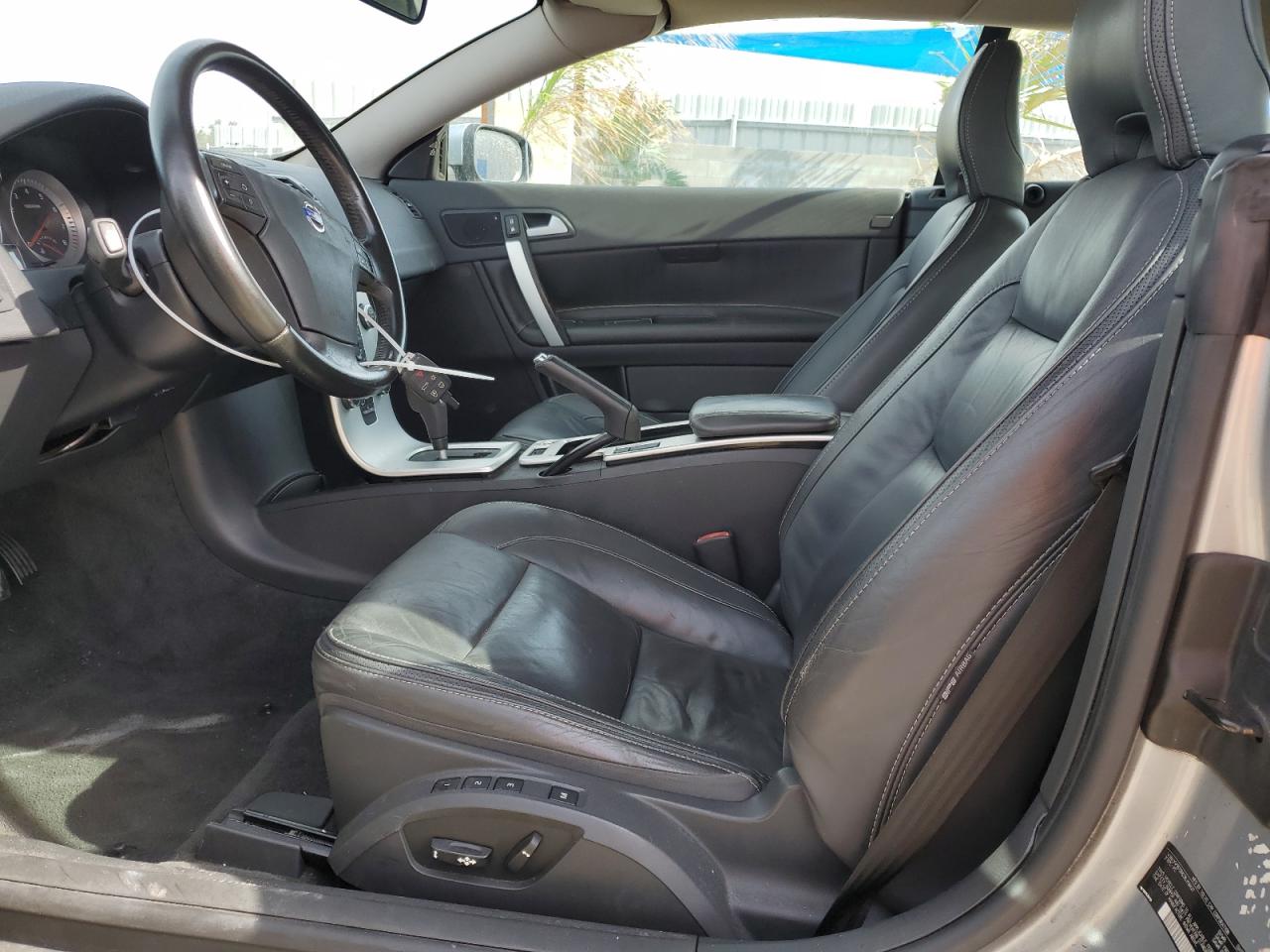 yv1672mc3bj118427 YV1672MC3BJ118427 2011 Volvo C70 T5