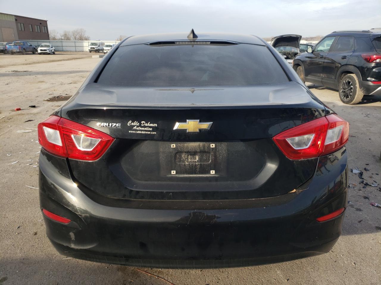 2017 Chevrolet Cruze Ls vin: 1G1BC5SM5H7221554