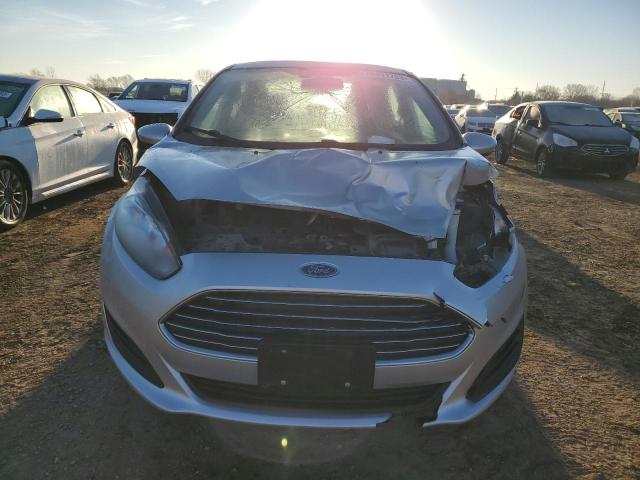 Lot #2389742784 2017 FORD FIESTA S salvage car