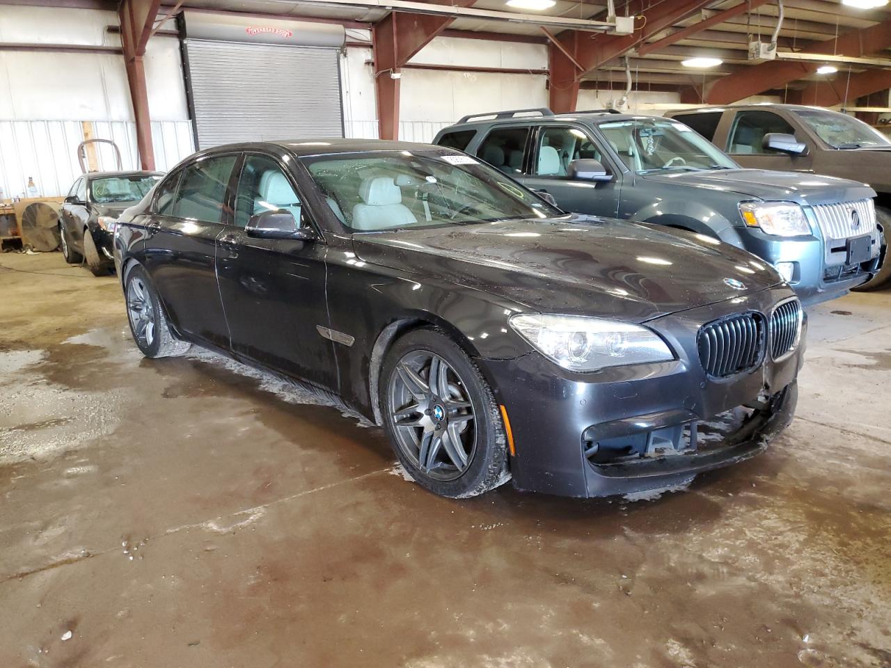 2013 BMW 750 Lxi vin: WBAYF8C50DD140777